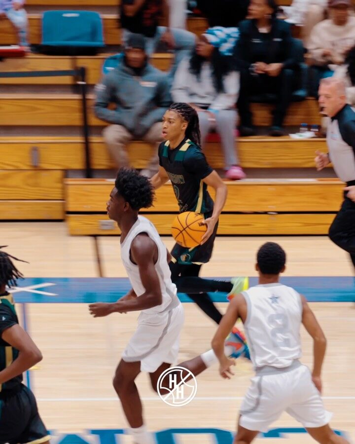 Instagram post from hoophustlers. This post is in position 1.