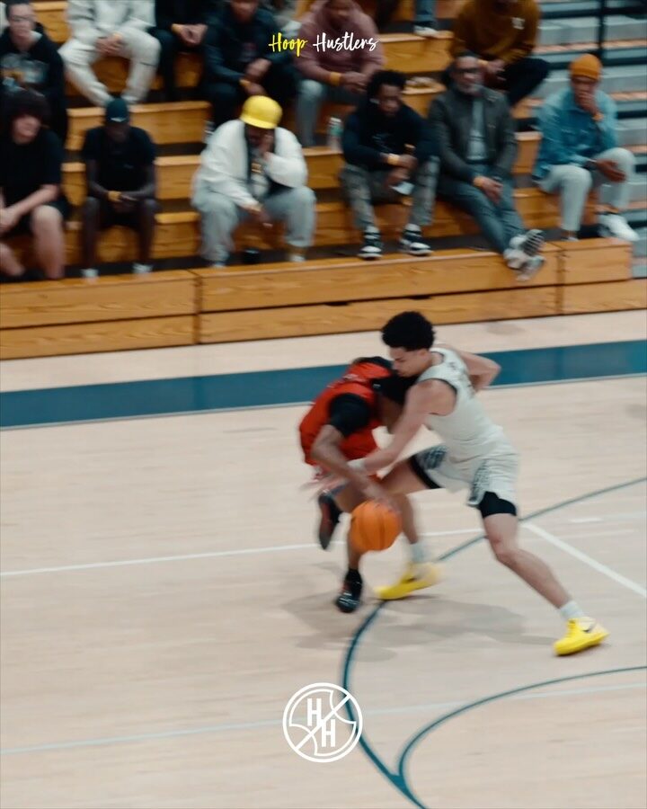 Instagram post from hoophustlers. This post is in position 1.